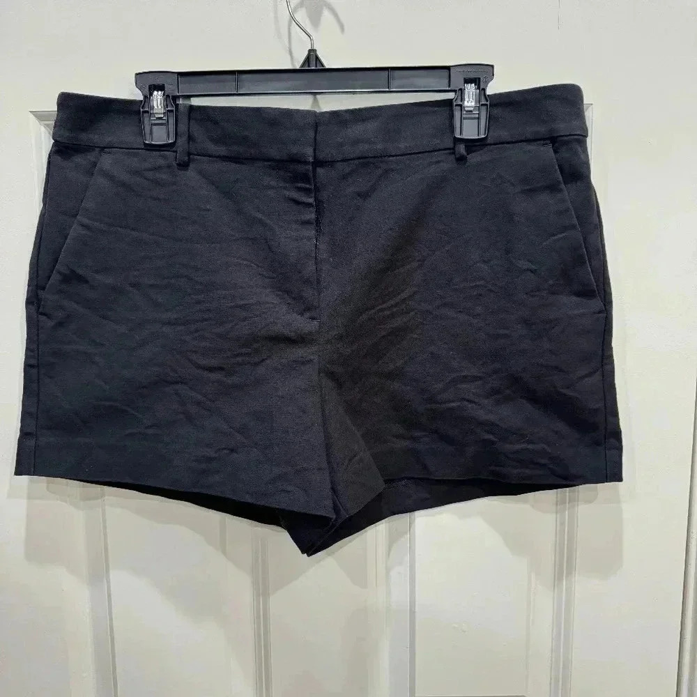 LOFT RIVIERA SHORT BLACK SIZE 12